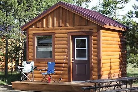 Headwaters Lodge And Cabins